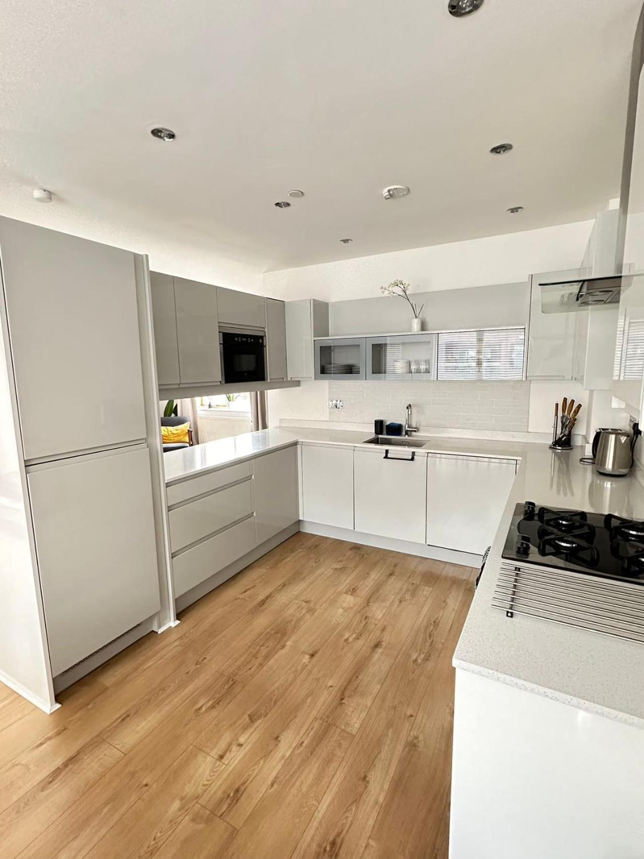 Spacious 4Br 4Ba Gated Townhouse With Balconies, Central Jq Birmingham Exterior foto