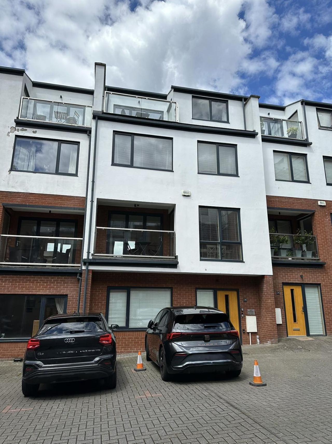 Spacious 4Br 4Ba Gated Townhouse With Balconies, Central Jq Birmingham Exterior foto