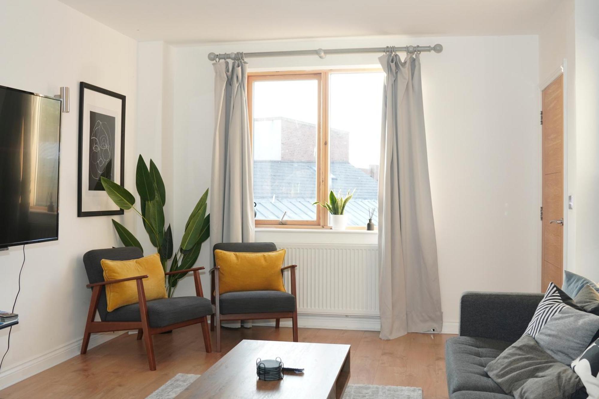 Spacious 4Br 4Ba Gated Townhouse With Balconies, Central Jq Birmingham Exterior foto